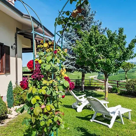 Ferienhaus Edy Con Piscina Per Gruppi E Famiglie Barbaresco
