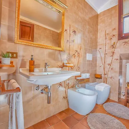 Edy Con Piscina Per Gruppi E Famiglie Barbaresco