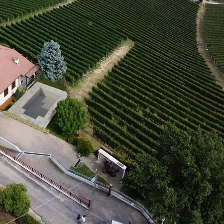 Ferienhaus Edy Con Piscina Per Gruppi E Famiglie Barbaresco