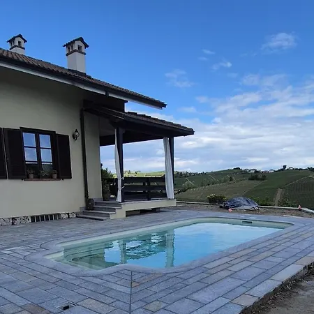 Ferienhaus Edy Con Piscina Per Gruppi E Famiglie Barbaresco