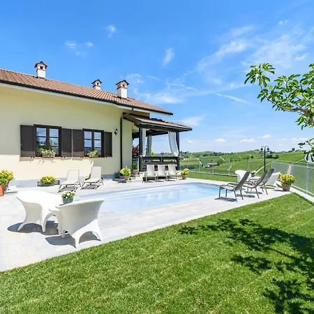 Edy Con Piscina Per Gruppi E Famiglie *