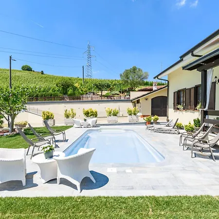 Feriehus Edy Con Piscina Per Gruppi E Famiglie