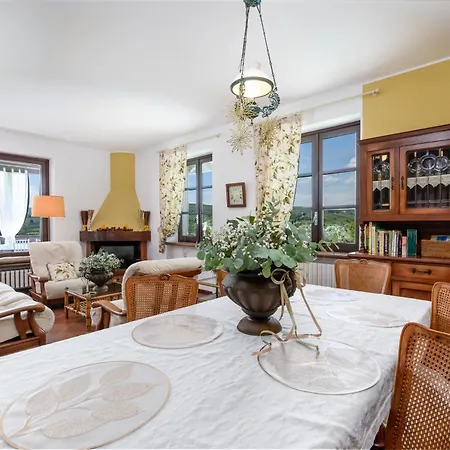 Ferienhaus Edy Con Piscina Per Gruppi E Famiglie Barbaresco