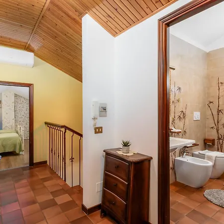 Edy Con Piscina Per Gruppi E Famiglie Feriehus *
