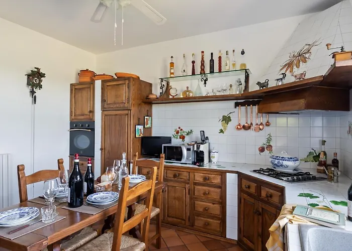 Casa de Férias Edy Con Piscina Per Gruppi E Famiglie *