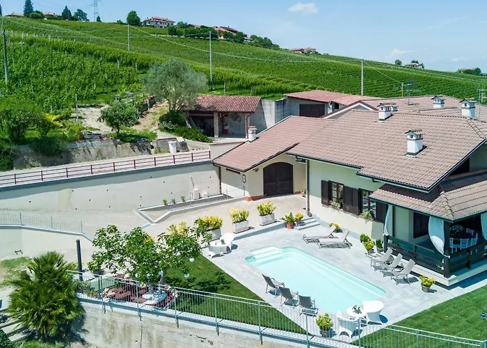 Edy Con Piscina Per Gruppi E Famiglie Casa de Férias *