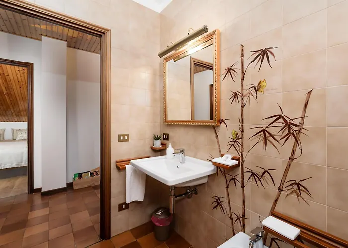 Edy Con Piscina Per Gruppi E Famiglie Casa de Férias Barbaresco